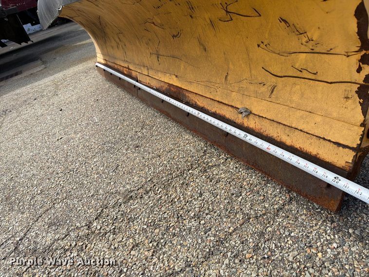 image for item FG3023 1998 Freightliner FL70 dump truck