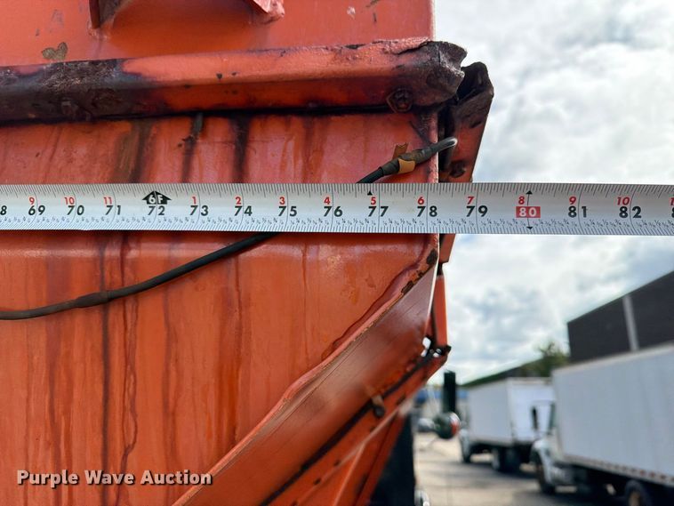 image for item FG3023 1998 Freightliner FL70 dump truck