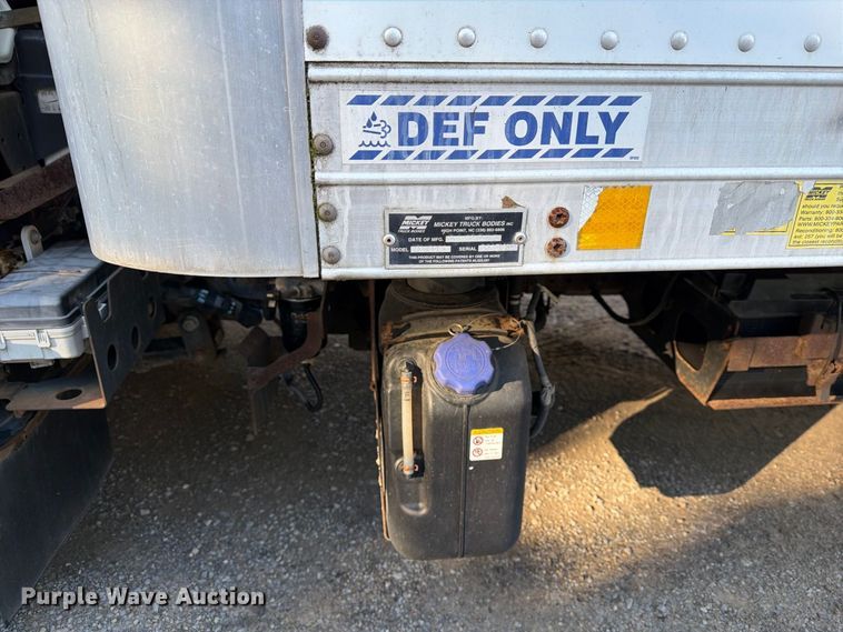 image for item FG3024 2016 Isuzu NRR box truck