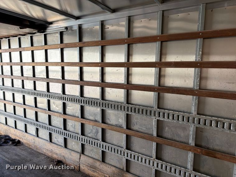 image for item FG3024 2016 Isuzu NRR box truck