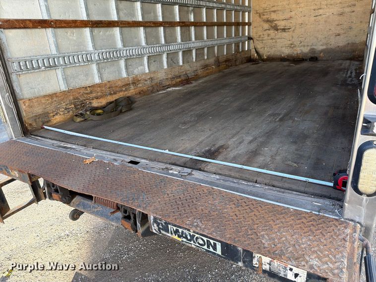 image for item FG3024 2016 Isuzu NRR box truck