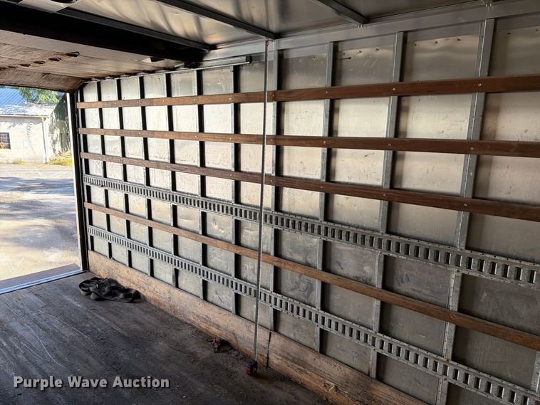 image for item FG3024 2016 Isuzu NRR box truck