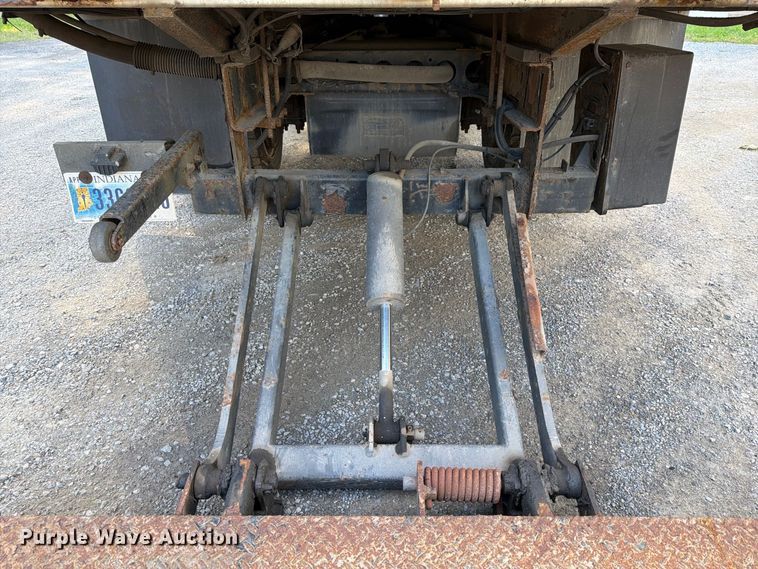 image for item FG3024 2016 Isuzu NRR box truck