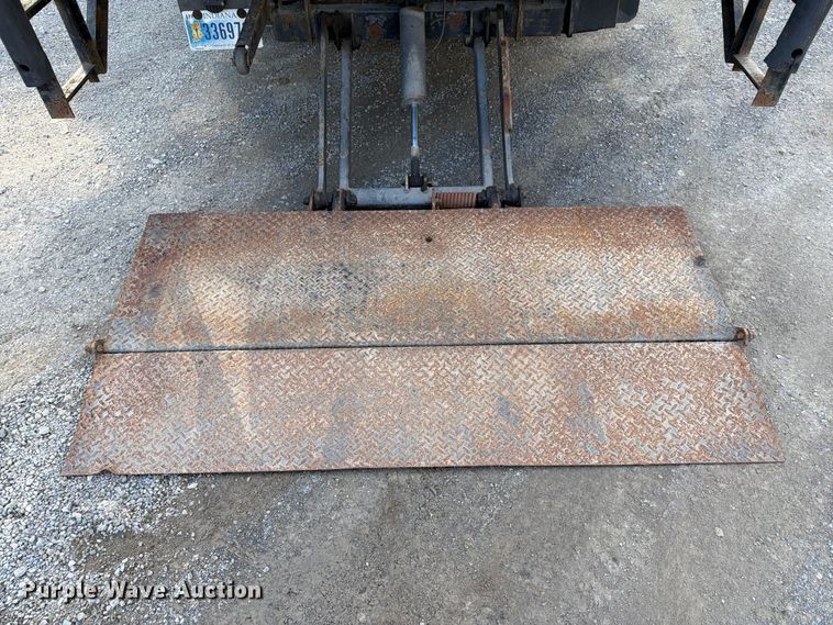 image for item FG3024 2016 Isuzu NRR box truck