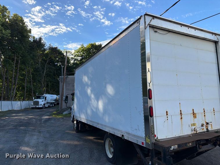image for item FG3024 2016 Isuzu NRR box truck