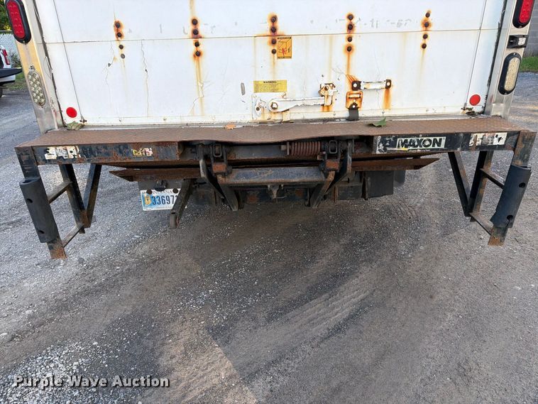 image for item FG3024 2016 Isuzu NRR box truck