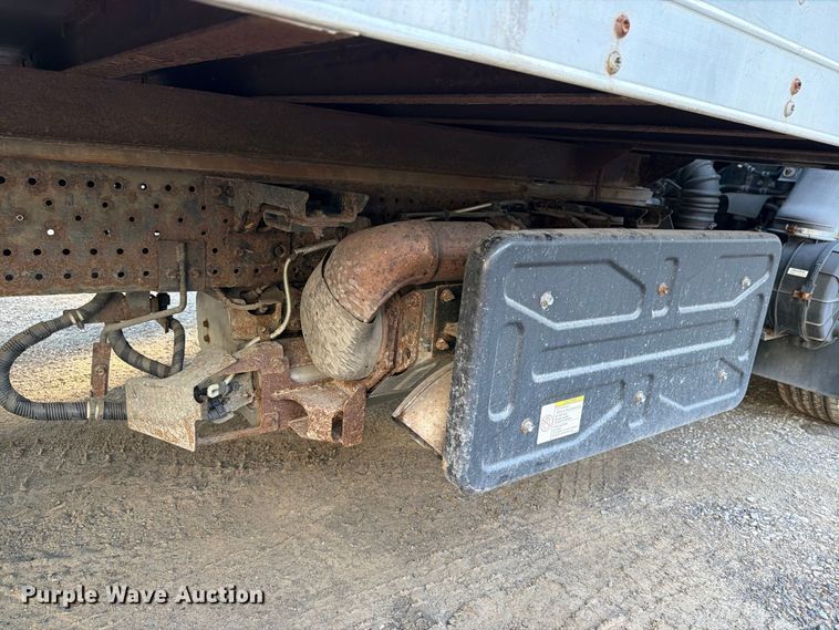 image for item FG3024 2016 Isuzu NRR box truck