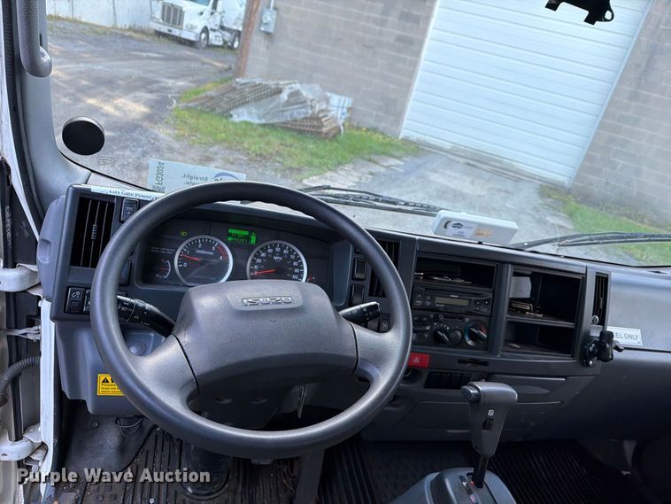 image for item FG3024 2016 Isuzu NRR box truck