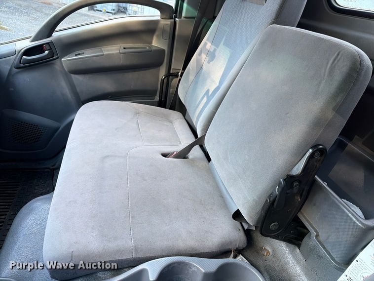 image for item FG3024 2016 Isuzu NRR box truck