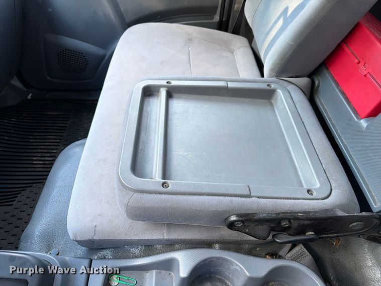 image for item FG3024 2016 Isuzu NRR box truck