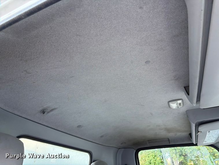 image for item FG3024 2016 Isuzu NRR box truck