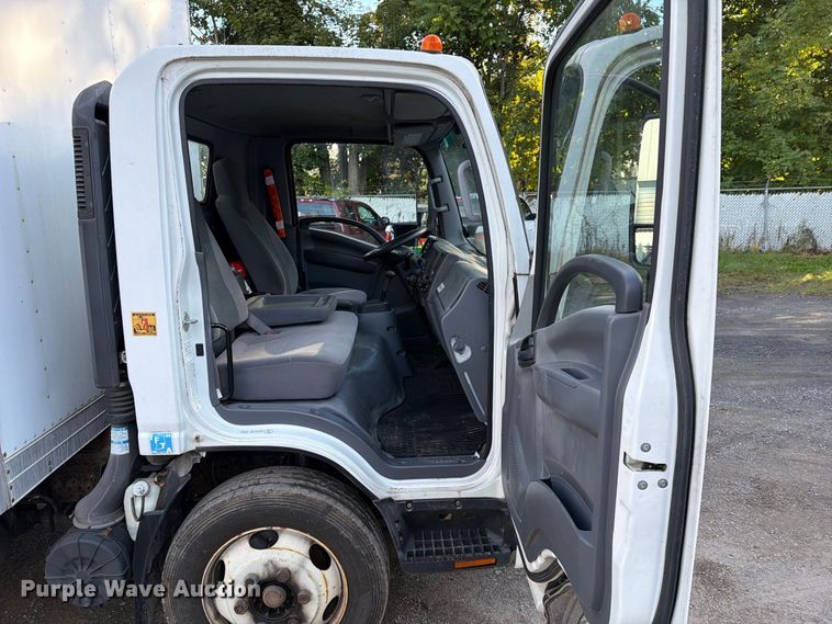 image for item FG3024 2016 Isuzu NRR box truck