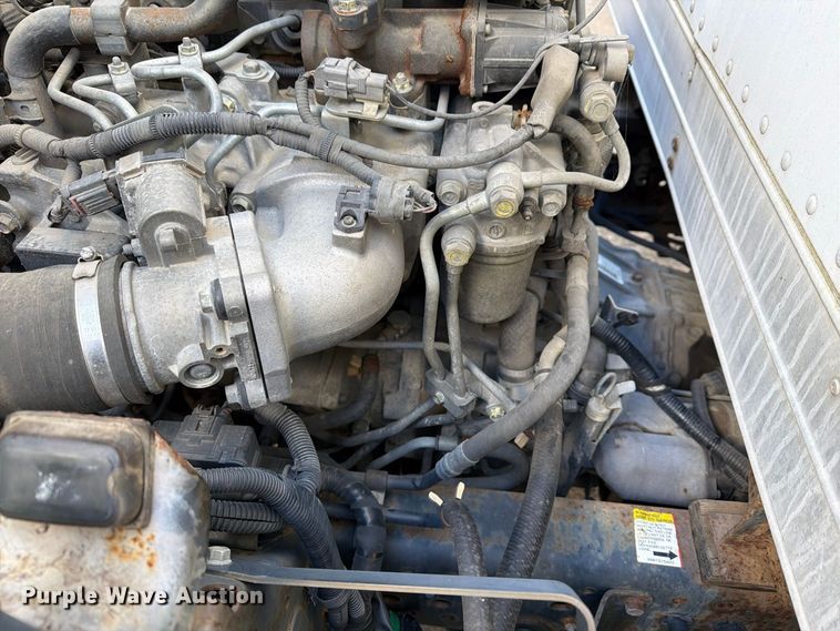 image for item FG3024 2016 Isuzu NRR box truck