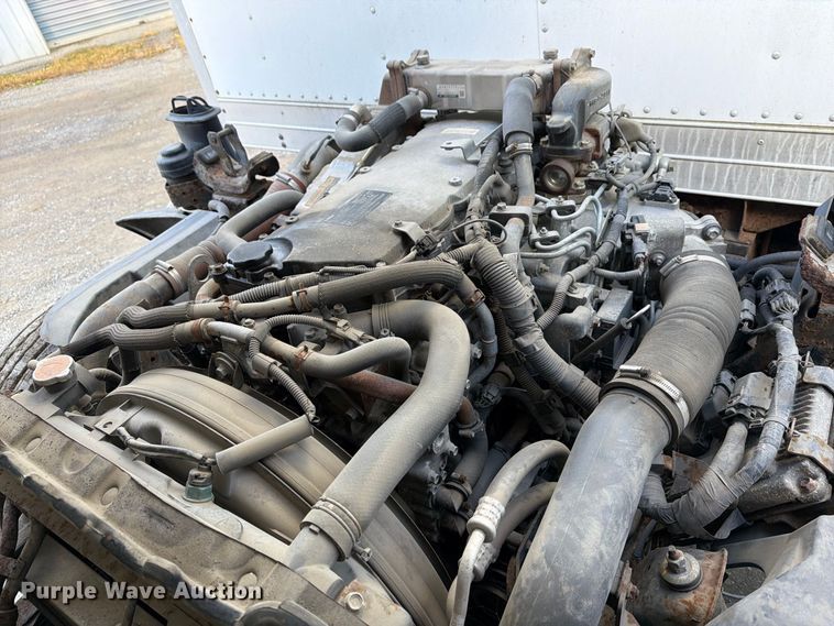 image for item FG3024 2016 Isuzu NRR box truck