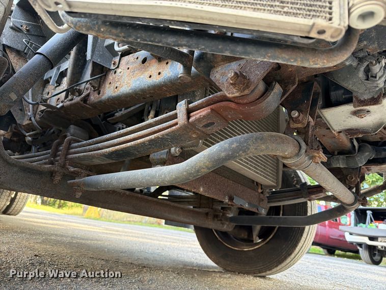 image for item FG3024 2016 Isuzu NRR box truck
