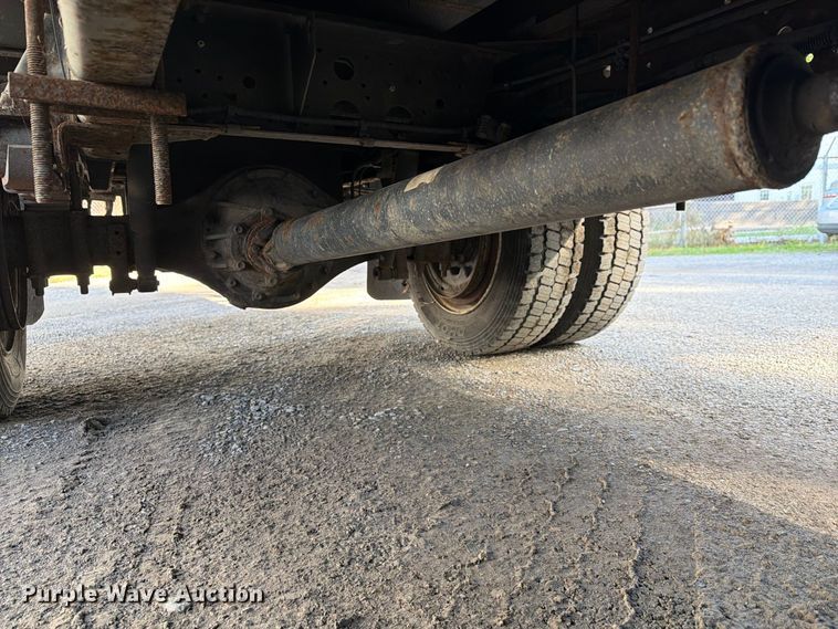 image for item FG3024 2016 Isuzu NRR box truck