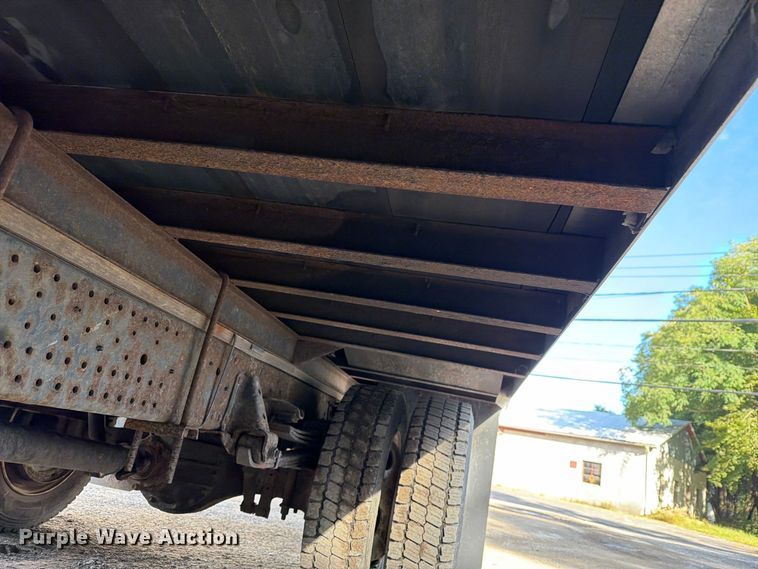 image for item FG3024 2016 Isuzu NRR box truck