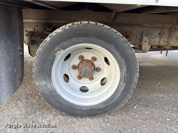 image for item FG3024 2016 Isuzu NRR box truck