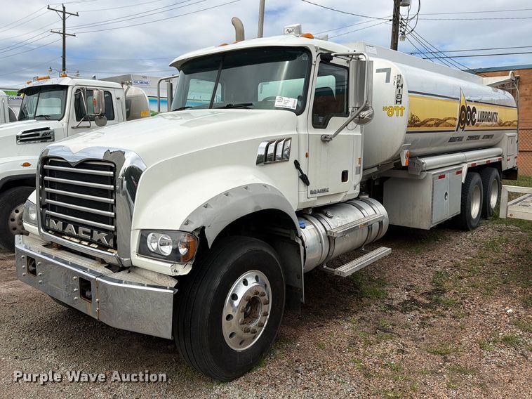 2012 Mack Granite fuel truck