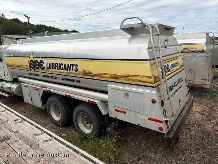image for item FG3025 2012 Mack Granite fuel truck