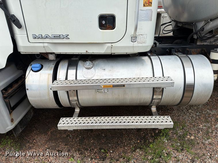 image for item FG3025 2012 Mack Granite fuel truck