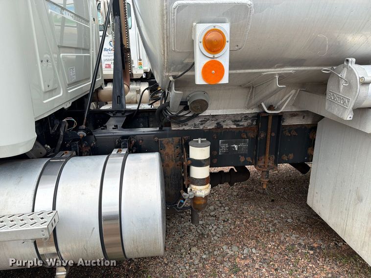 image for item FG3025 2012 Mack Granite fuel truck