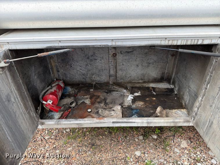 image for item FG3025 2012 Mack Granite fuel truck