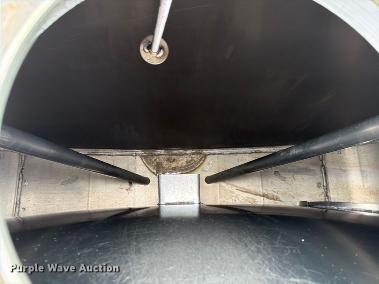 image for item FG3025 2012 Mack Granite fuel truck
