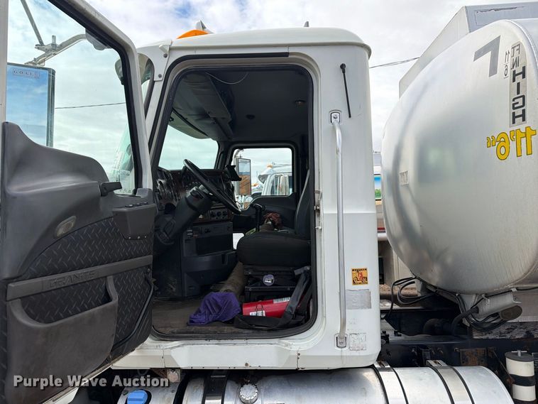 image for item FG3025 2012 Mack Granite fuel truck