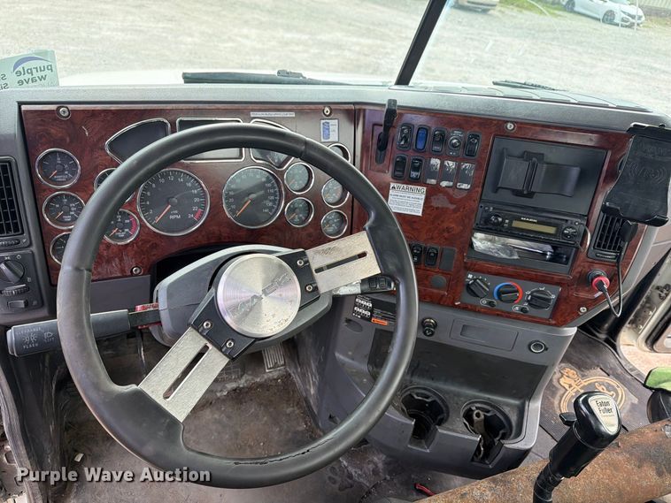 image for item FG3025 2012 Mack Granite fuel truck