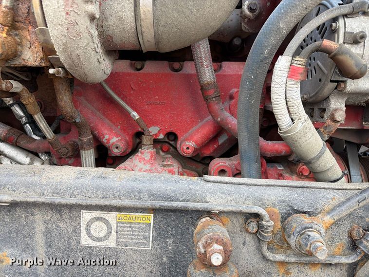 image for item FG3026 2013 Peterbilt 367 fuel truck