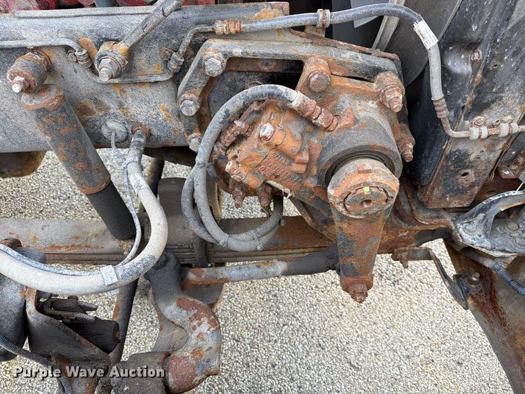image for item FG3026 2013 Peterbilt 367 fuel truck