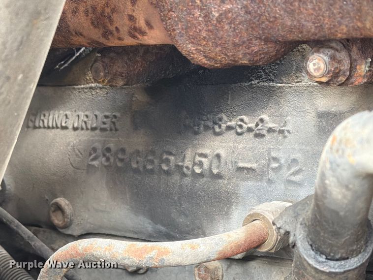 image for item FG3034 1987 Mack DM685S truck cab and chassis