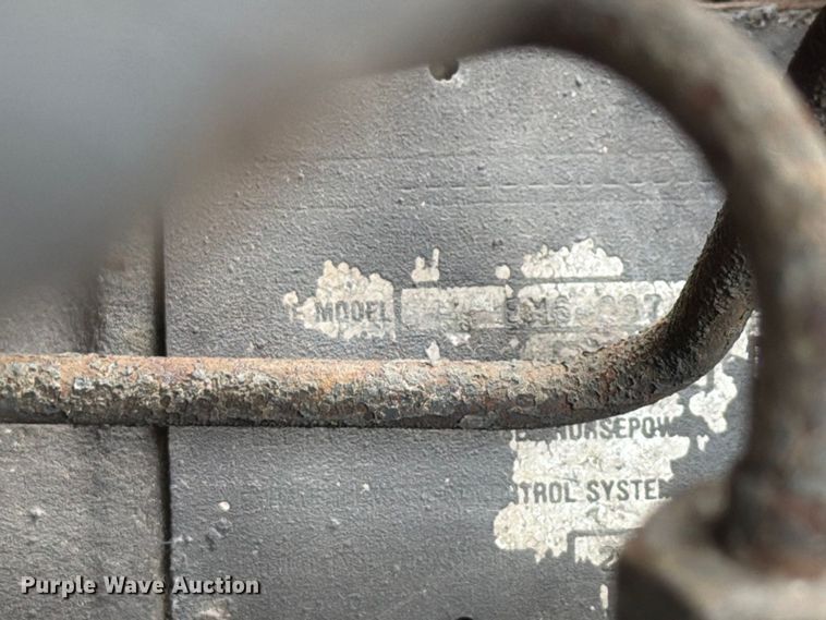 image for item FG3034 1987 Mack DM685S truck cab and chassis
