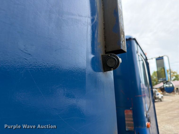 image for item FG3035 1991 Mack MR688P refuse truck