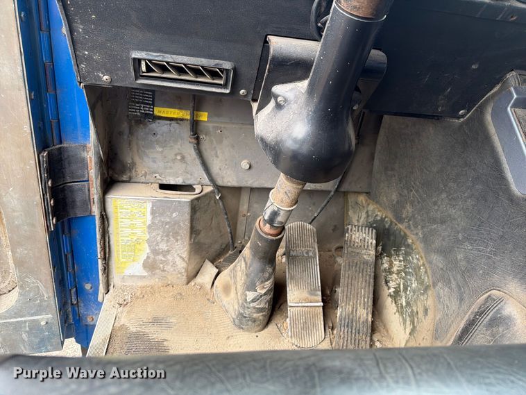 image for item FG3035 1991 Mack MR688P refuse truck