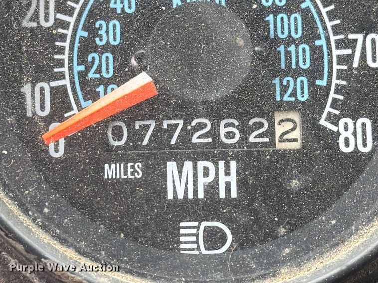 image for item FG3035 1991 Mack MR688P refuse truck