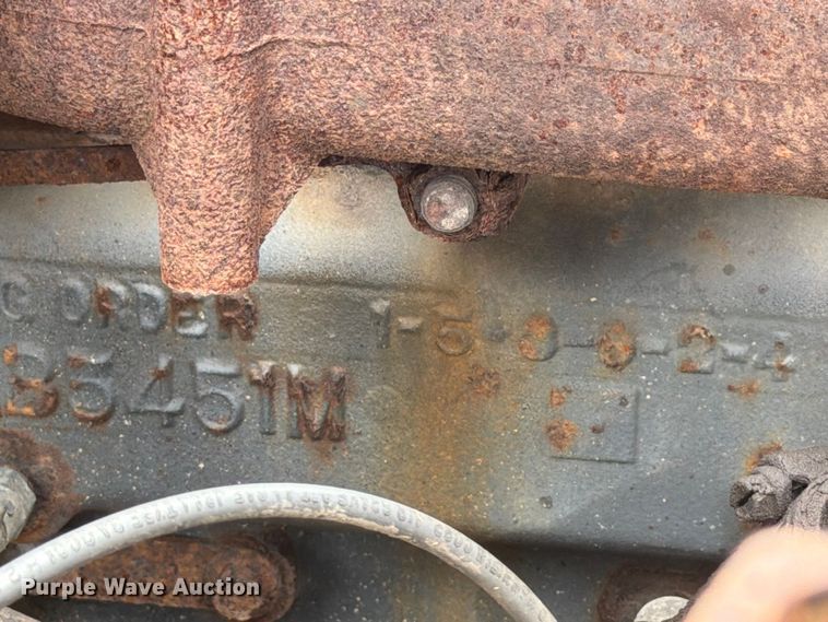 image for item FG3035 1991 Mack MR688P refuse truck