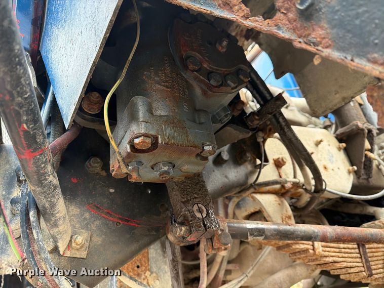 image for item FG3035 1991 Mack MR688P refuse truck