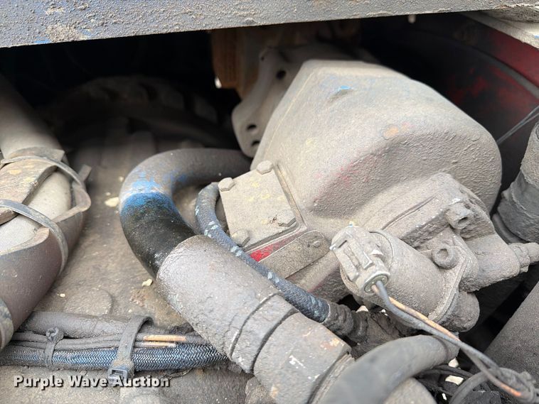 image for item FG3035 1991 Mack MR688P refuse truck