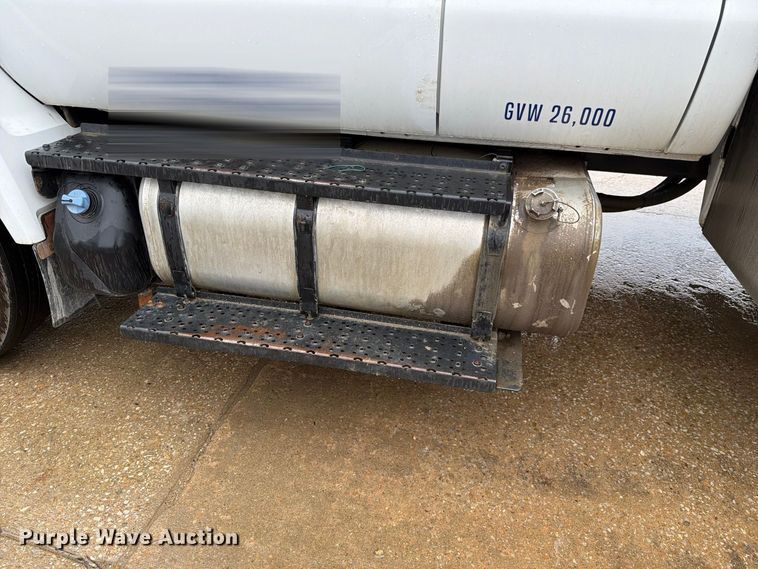 image for item FH6420 2018 Ford F750 Super Duty Ext. Cab utility / service truck