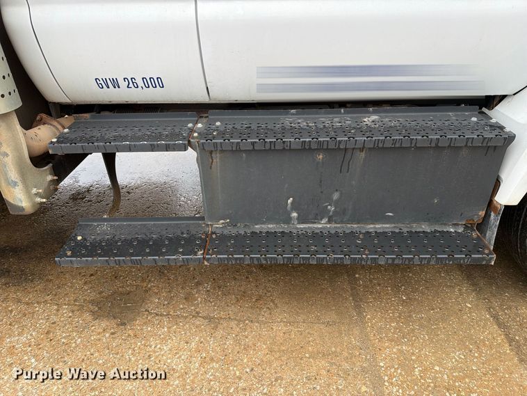 image for item FH6420 2018 Ford F750 Super Duty Ext. Cab utility / service truck