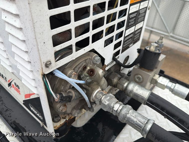 image for item FH6420 2018 Ford F750 Super Duty Ext. Cab utility / service truck