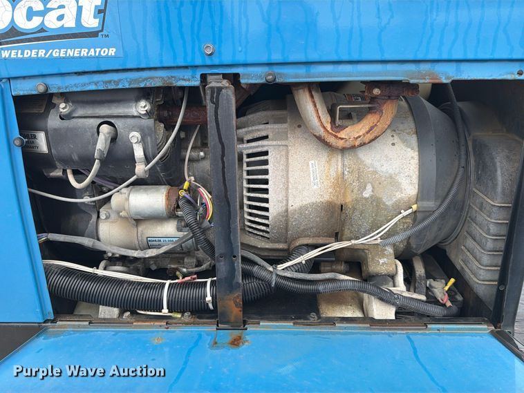 image for item FH6420 2018 Ford F750 Super Duty Ext. Cab utility / service truck