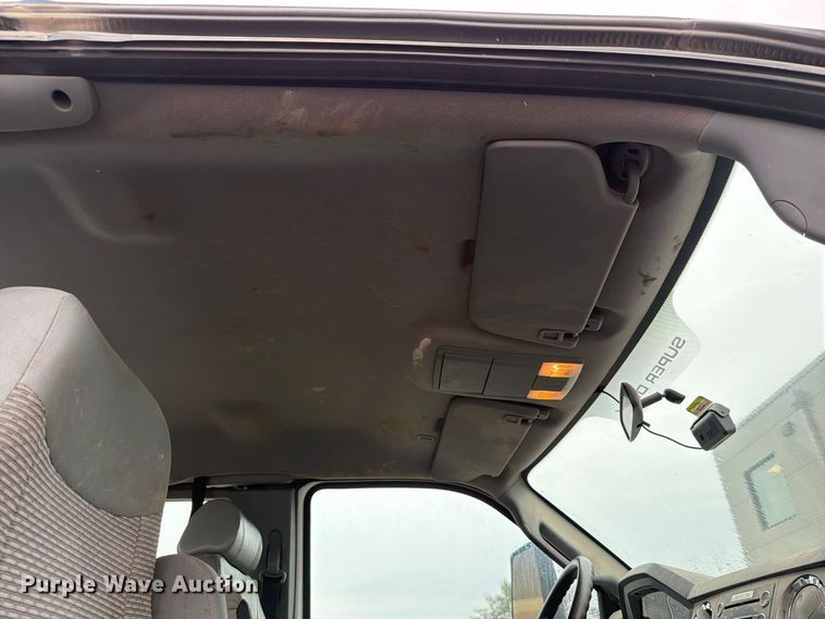image for item FH6420 2018 Ford F750 Super Duty Ext. Cab utility / service truck