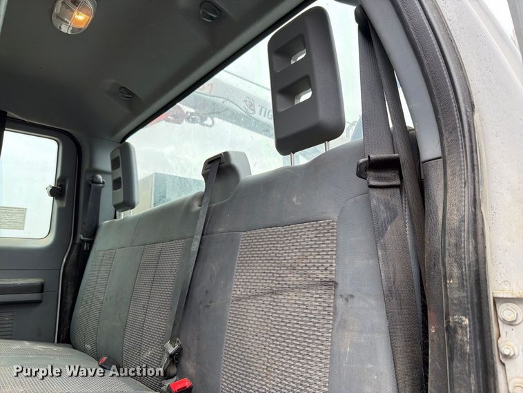 image for item FH6420 2018 Ford F750 Super Duty Ext. Cab utility / service truck