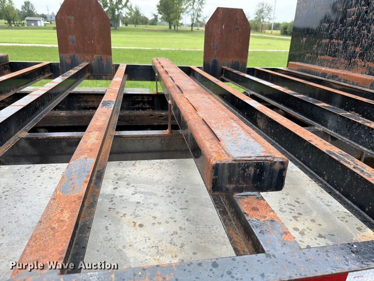 image for item FH6421 2016 International 4400 flatbed truck