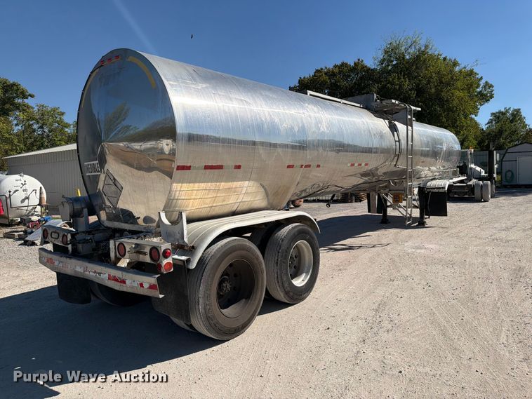 image for item FI0447 1988 Sunshine Stainless Tank & Equip tank trailer