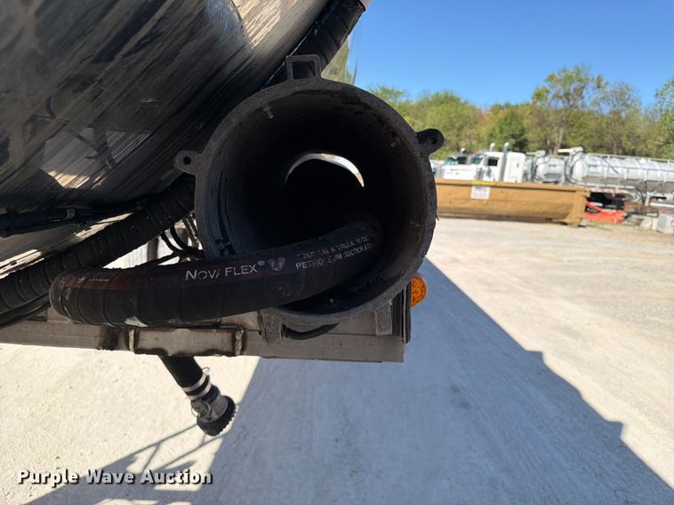 image for item FI0447 1988 Sunshine Stainless Tank & Equip tank trailer