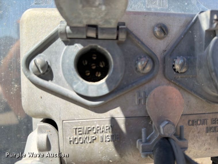 image for item FI0448 1986 Polar Tank Trailer tank trailer